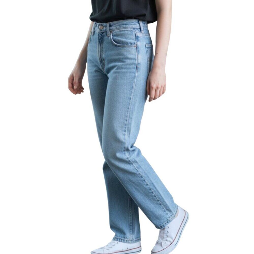GAP Sz 6 90s Vintage High Waist Light Wash 5 Pocket Relaxed Fit Blue Jeans